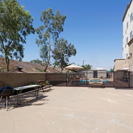 Holiday Inn Express & Suites Bakersfield Central By Ihg Quarto foto